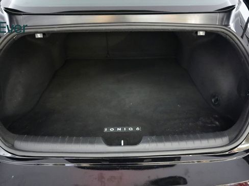 Used 2023 Hyundai Ioniq 6 SEL image 8