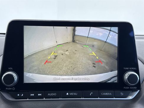 Used 2023 Nissan Sentra SV image 21