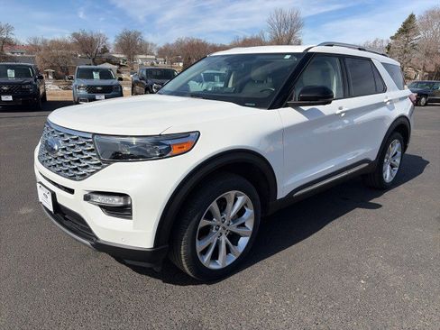 Used 2023 Ford Explorer Platinum w/ Technology Package image 1