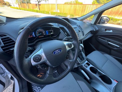 Used 2017 Ford C-MAX Energi SE image 22