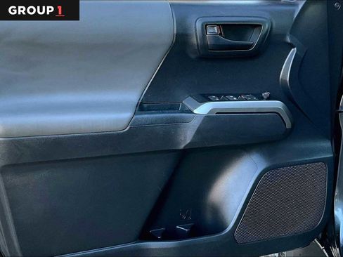 Certified 2023 Toyota Tacoma SR5 AWD/4WD image 22
