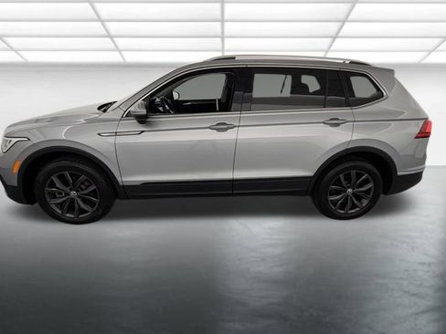 Used 2022 Volkswagen Tiguan SE AWD/4WD image 3