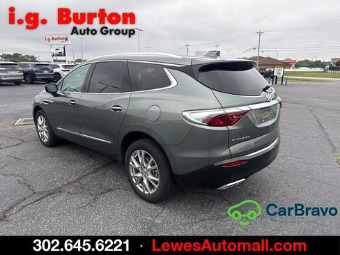 Used 2023 Buick Enclave Essence w/ Experience Buick Package FWD image 5