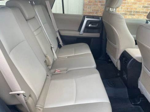Used 2022 Toyota 4Runner SR5 Premium w/ Moonroof Package AWD/4WD image 61