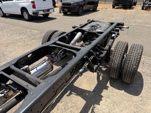 New 2026 RAM 5500 4x4 Crew Cab image 27