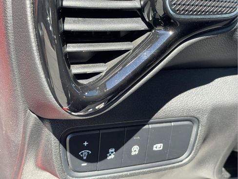 Used 2024 Kia Soul GT-Line FWD image 24