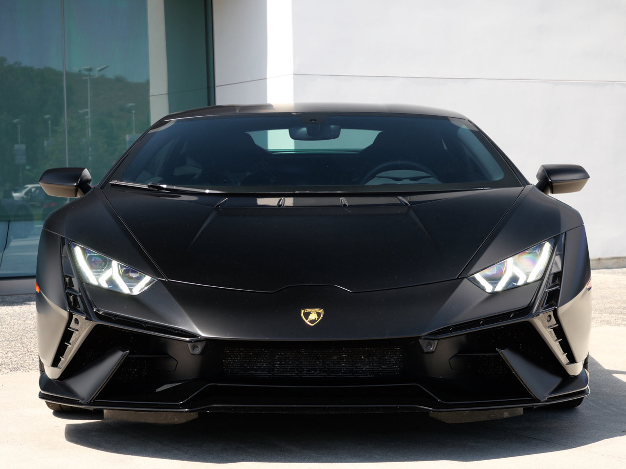 Used 2023 Lamborghini Huracan Tecnica RWD image 5