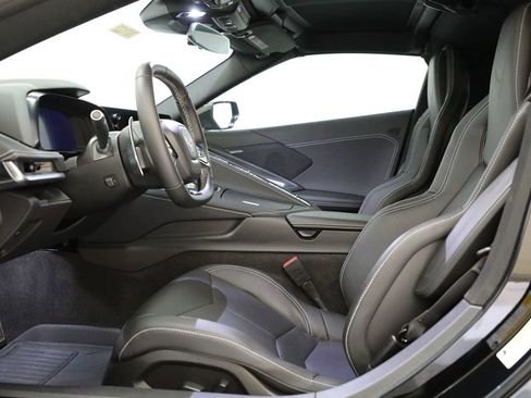 Certified 2022 Chevrolet Corvette Stingray Coupe w/ 1LT RWD image 7