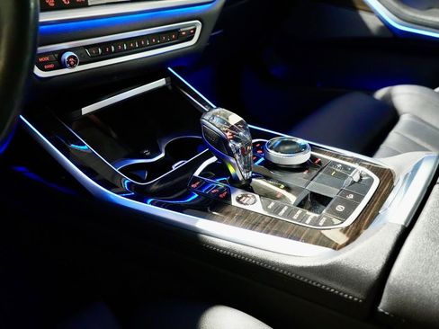 Used 2020 BMW X7 xDrive40i w/ Premium Package image 22