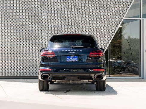 Used 2016 Porsche Cayenne AWD/4WD image 29