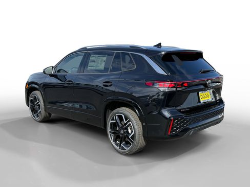 New 2026 Volkswagen Tiguan SEL R-Line AWD/4WD image 3