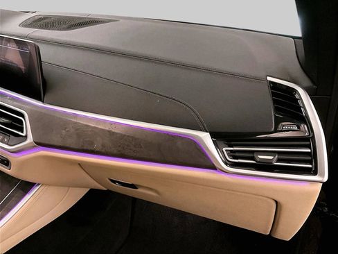 Used 2020 BMW X5 xDrive40i w/ Premium Package image 15