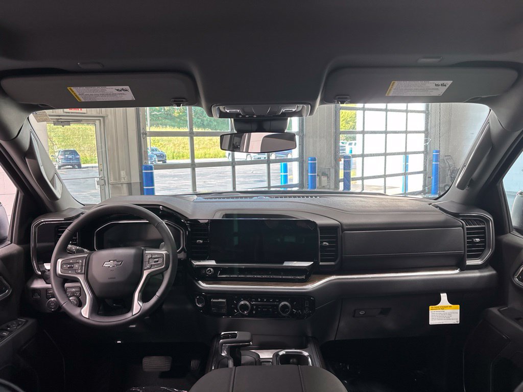 New 2026 Chevrolet Silverado 1500 RST AWD/4WD image 11