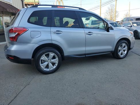 Used 2014 Subaru Forester 2.5i Premium image 12