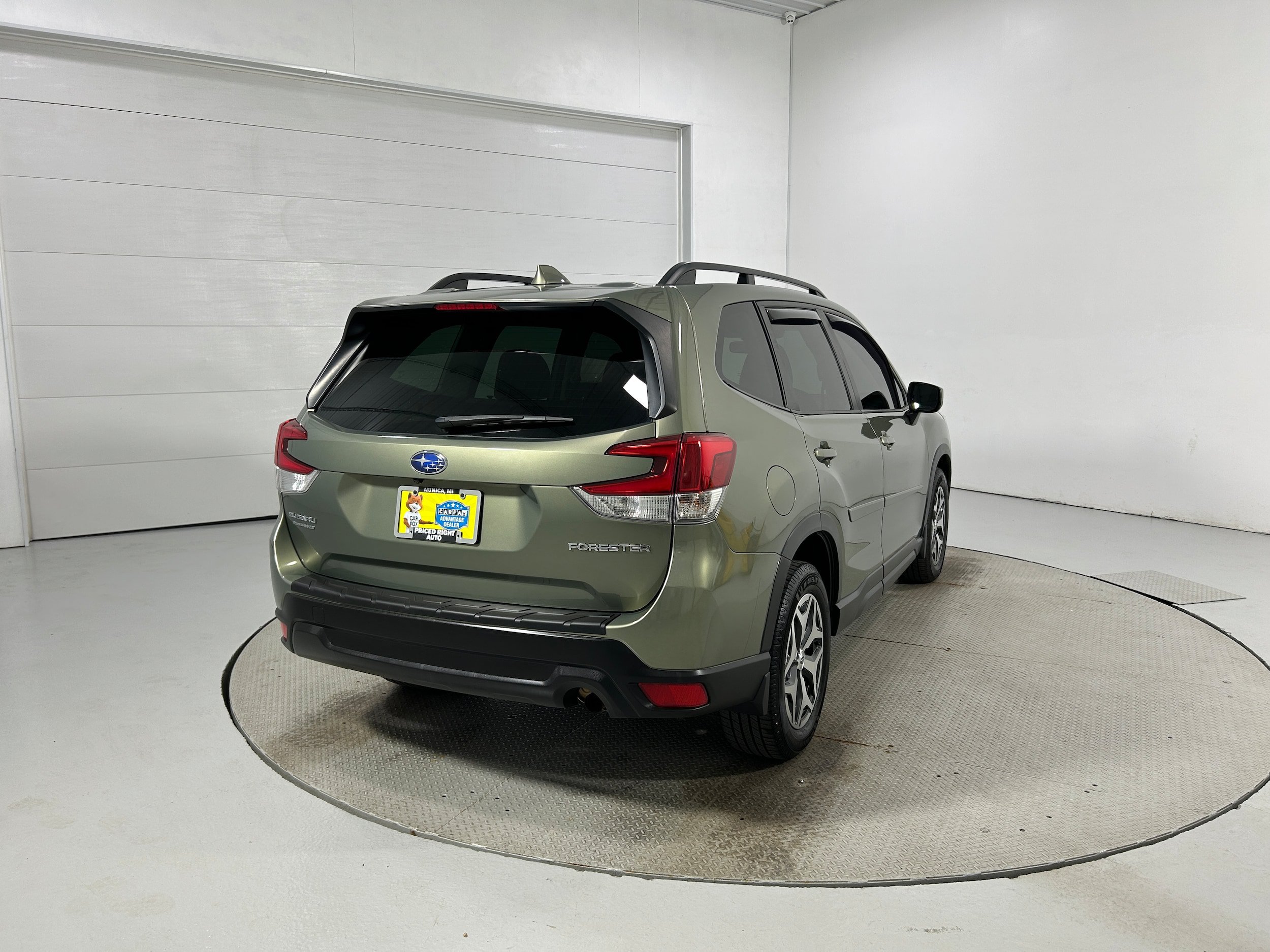 Used 2020 Subaru Forester Premium AWD/4WD image 36