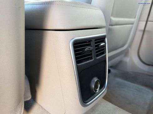 Used 2012 Chrysler 300 image 14