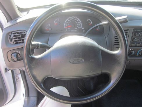 Used 2002 Ford F150 XL RWD image 19