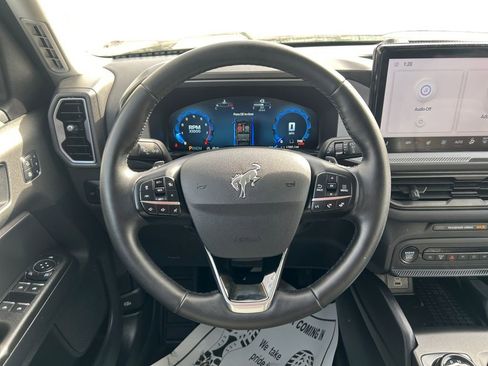 Used 2025 Ford Bronco Sport Badlands image 13