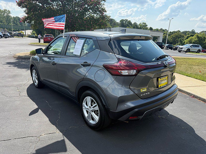 Used 2024 Nissan Kicks S FWD image 3