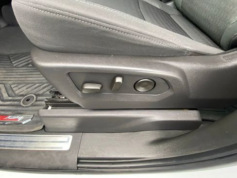 Used 2025 Chevrolet Silverado 2500 LT AWD/4WD image 10