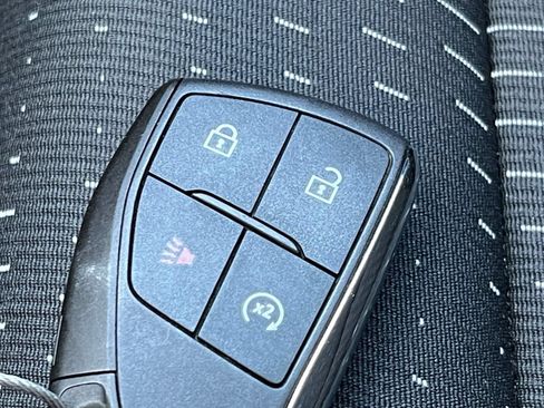 Used 2025 Chevrolet Equinox LT FWD image 27