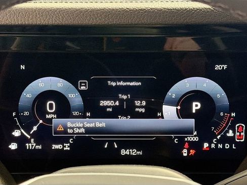 Used 2025 GMC Yukon XL Denali image 12