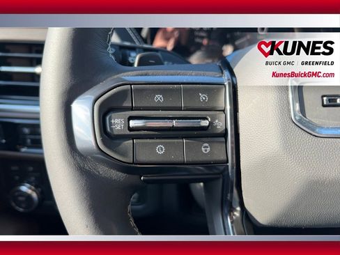 New 2026 GMC Yukon XL Denali Ultimate AWD/4WD image 17