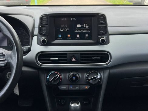Used 2019 Hyundai Kona SE FWD image 19