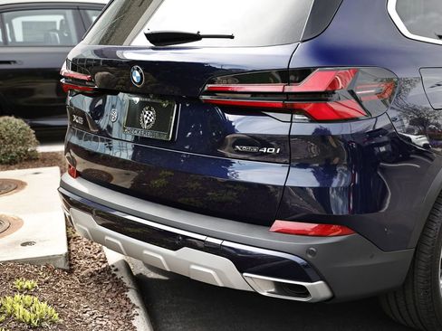 Certified 2024 BMW X5 xDrive40i w/ Parking Assistance Package AWD/4WD image 9
