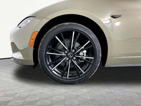 Used 2024 MAZDA MX-5 Miata RF Grand Touring w/ Weather Package RWD image 27