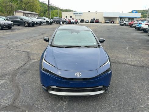 Used 2024 Toyota Prius XLE AWD/4WD image 2