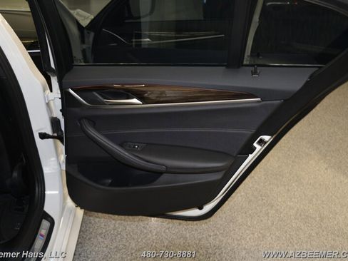 Used 2022 BMW 530i w/ M Sport Package image 40