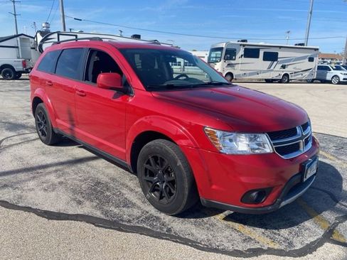Used 2015 Dodge Journey SXT w/ Flexible Seating Group FWD image 4