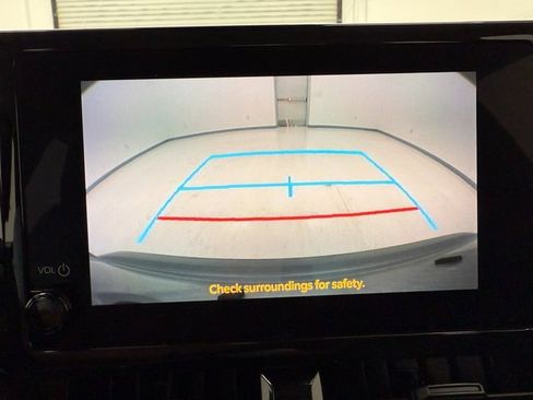 Used 2023 Toyota Corolla LE image 11