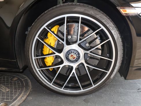 Used 2018 Porsche 911 Turbo S AWD/4WD image 32
