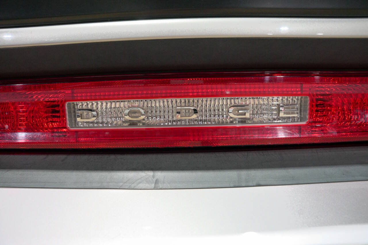 Used 2009 Dodge Challenger SRT8 RWD image 24