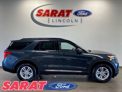 Certified 2022 Ford Explorer XLT w/ Equipment Group 202A