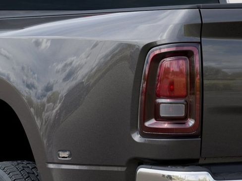 New 2026 RAM 3500 Tradesman AWD/4WD image 9