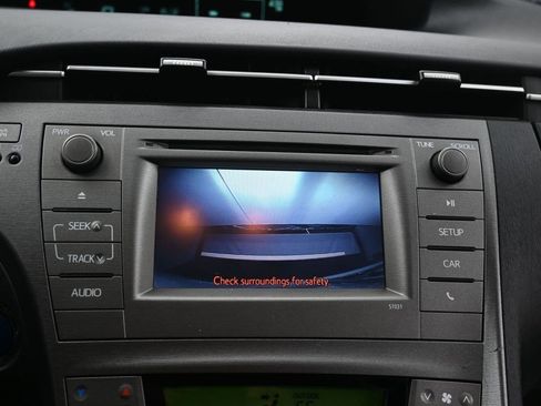 Used 2015 Toyota Prius Two image 16