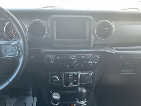 Used 2021 Jeep Wrangler Unlimited Sport AWD/4WD image 19