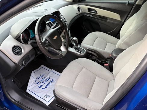 Used 2012 Chevrolet Cruze LT image 10