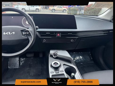 Used 2024 Kia EV6 Light image 22