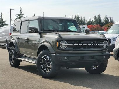 New 2025 Ford Bronco Outer Banks