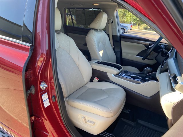 Used 2021 Toyota Highlander Platinum AWD/4WD image 20
