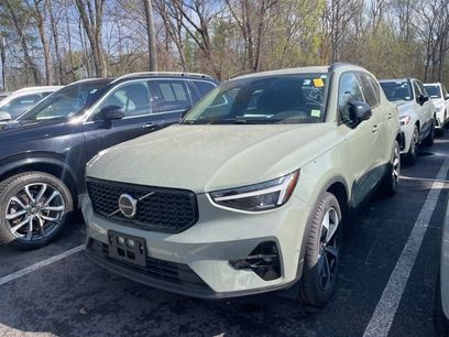 Certified 2025 Volvo XC40 B5 Plus