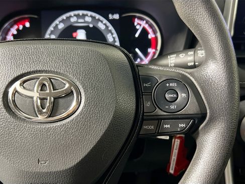 Used 2025 Toyota RAV4 LE FWD image 17