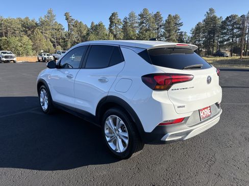 Used 2023 Buick Encore GX Preferred w/ Cold Weather Comfort Package FWD image 5
