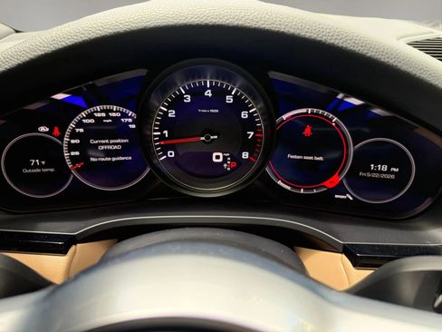 Used 2020 Porsche Cayenne S AWD/4WD image 24