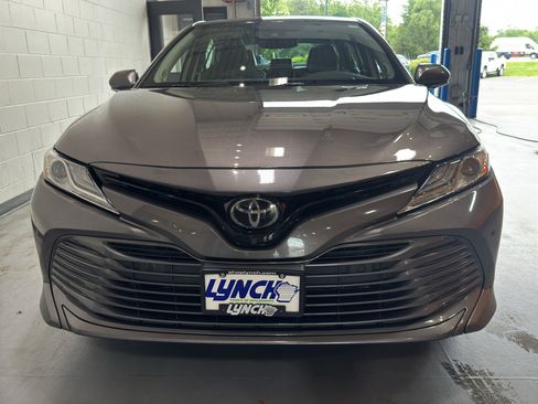 Used 2020 Toyota Camry XLE w/ Driver Assist Package FWD image 9