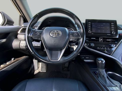 Used 2023 Toyota Camry SE FWD image 6